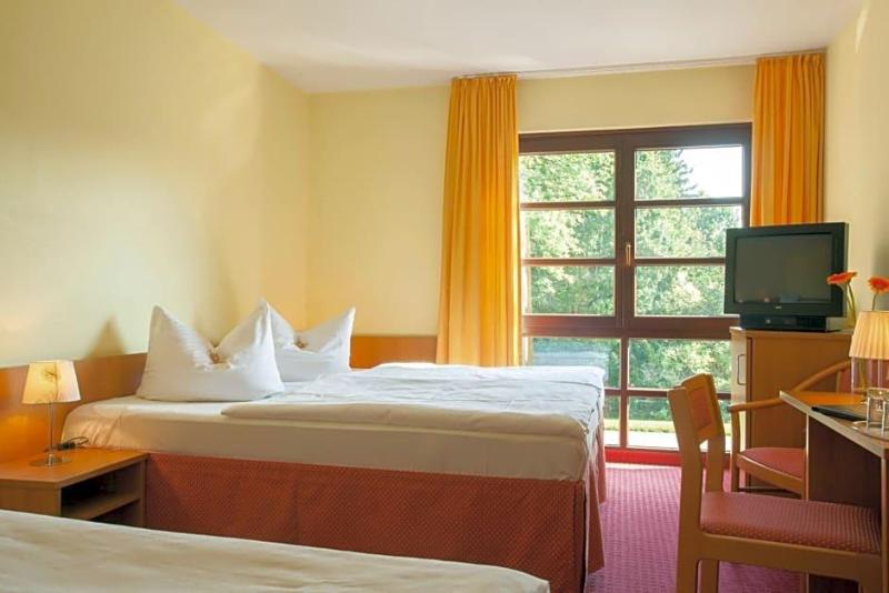 Kim Hotel Im Park image