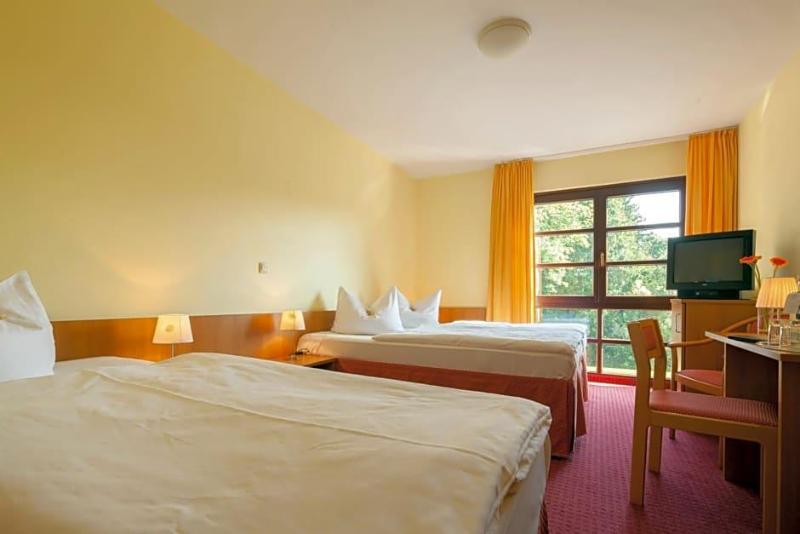 Kim Hotel Im Park image