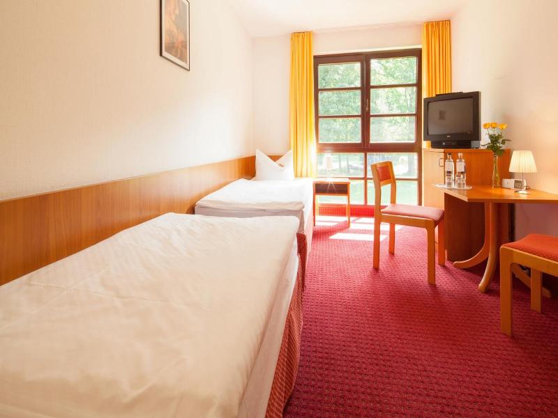 Kim Hotel Im Park image