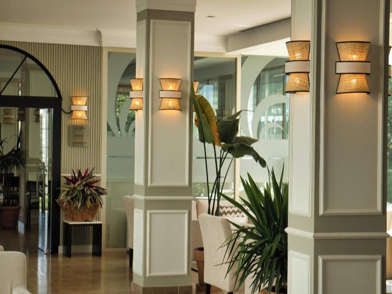 Hotel Las Bovedas image
