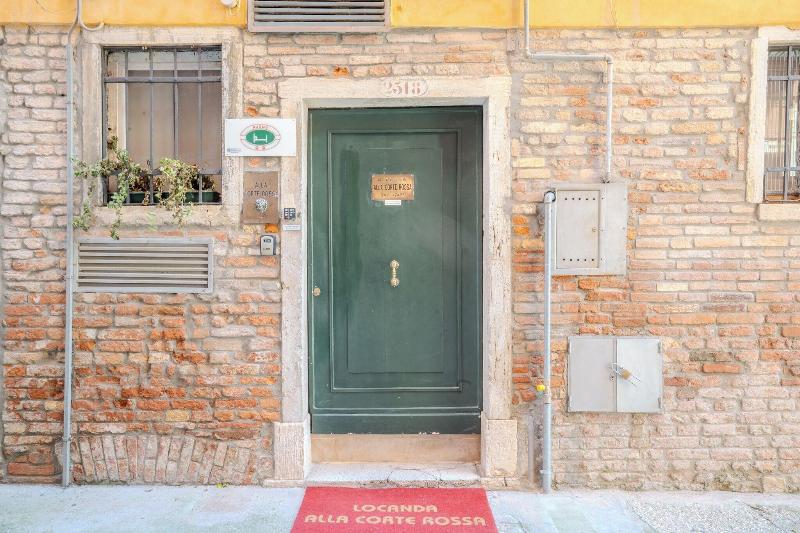 Alla Corte Rossa image