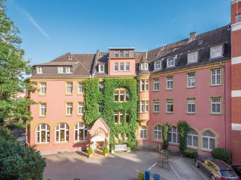 Hotel Oranien Wiesbaden image