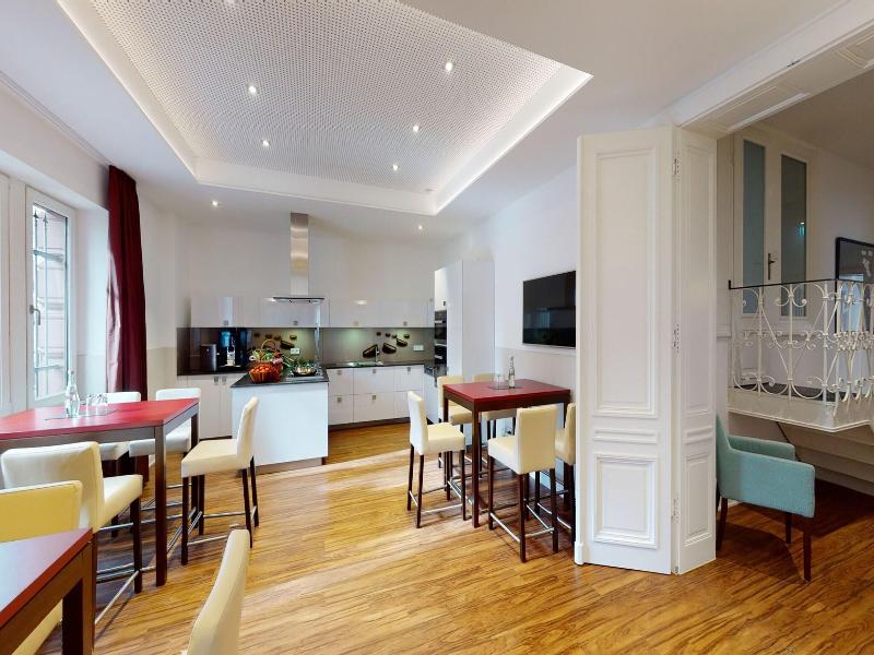 Hotel Oranien Wiesbaden image