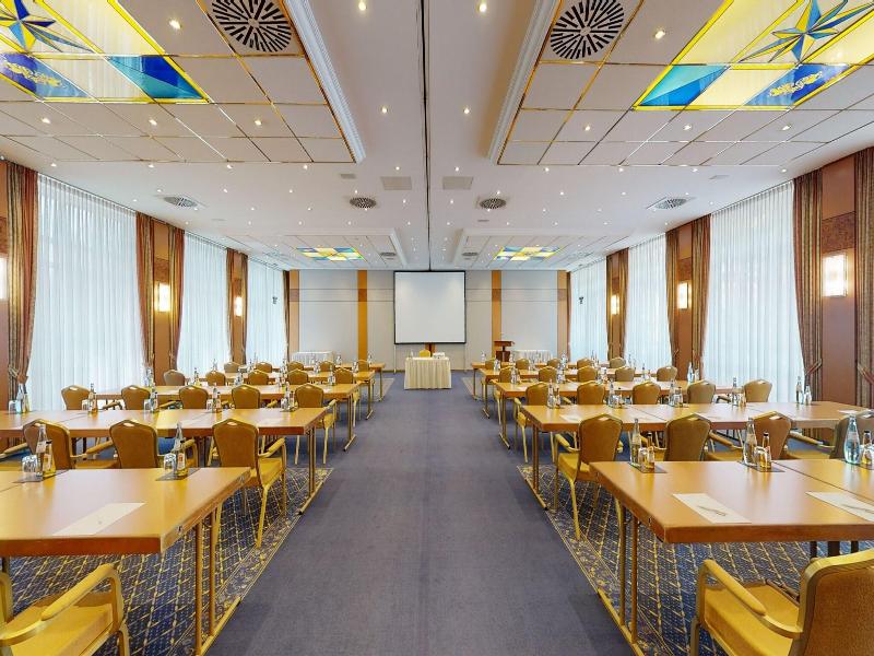 Hotel Oranien Wiesbaden image