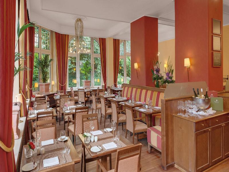 Hotel Oranien Wiesbaden image