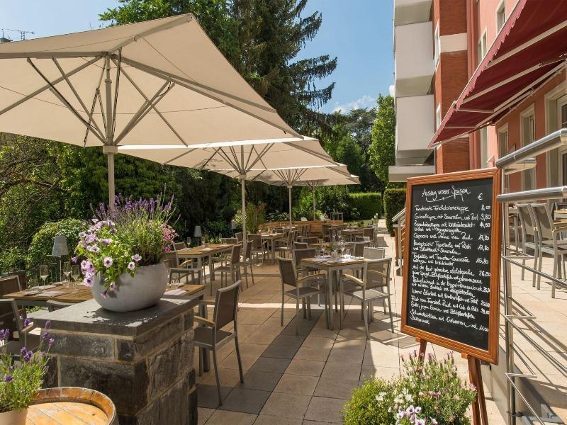 Hotel Oranien Wiesbaden image