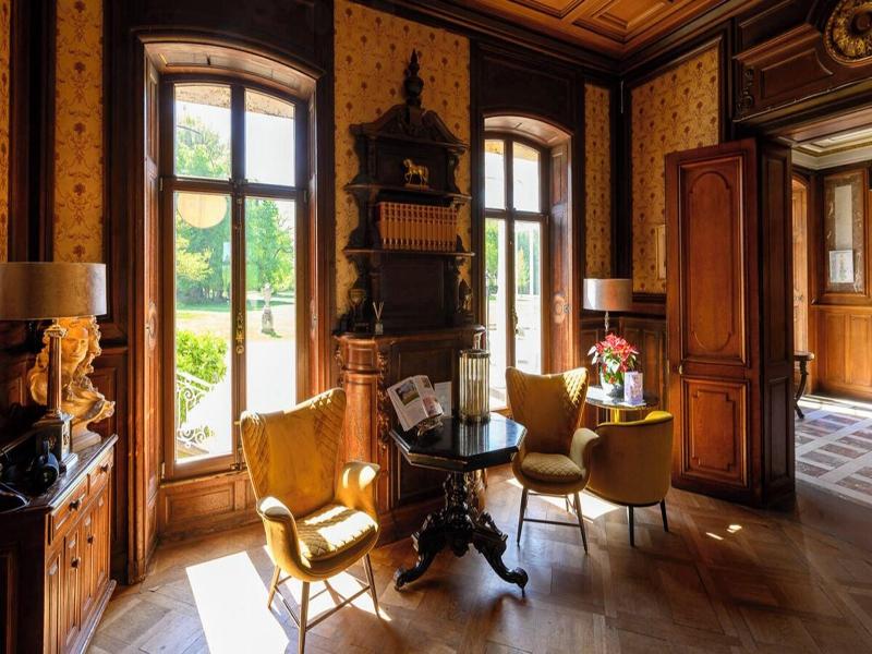 Chateau De Pourtales image