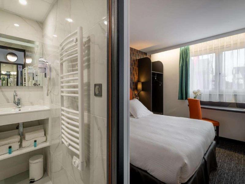 Hotel Crocus Caen Parc Expo image