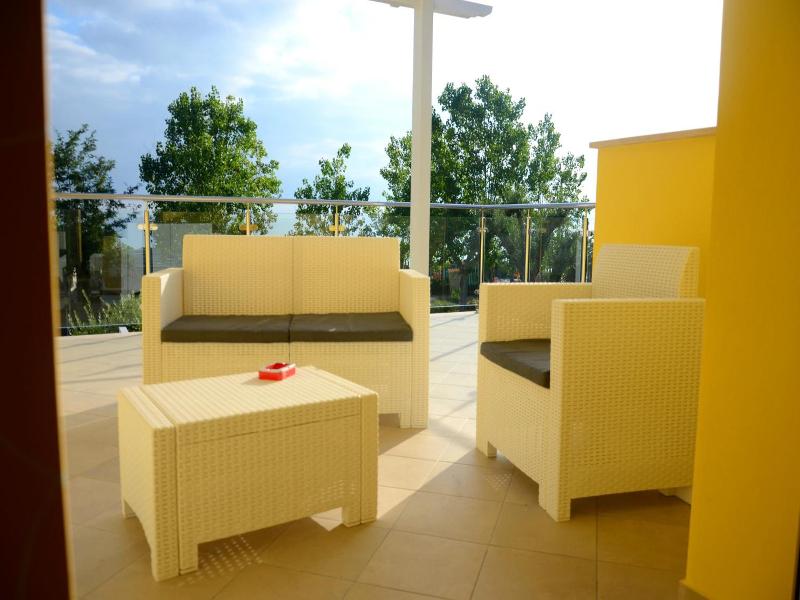 Hotel Baia Di Trainiti image