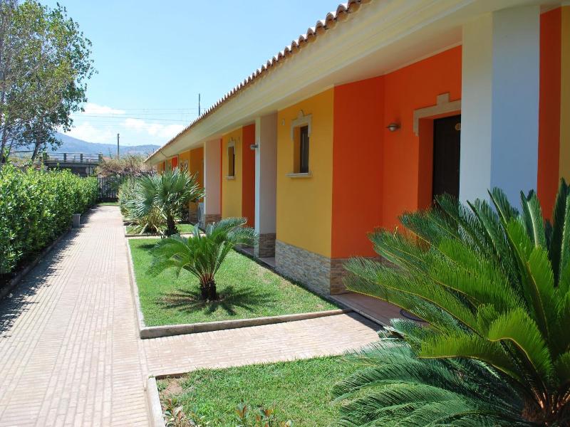 Hotel Baia Di Trainiti image