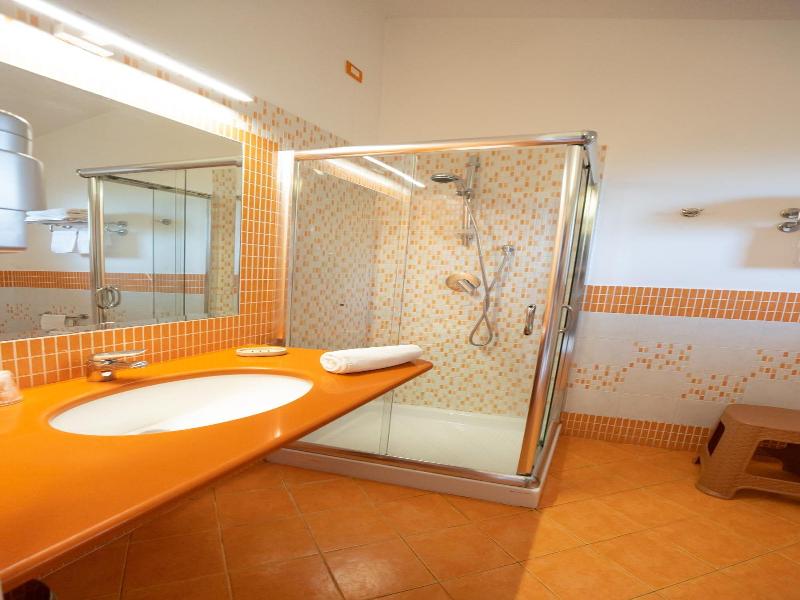 Hotel Baia Di Trainiti image