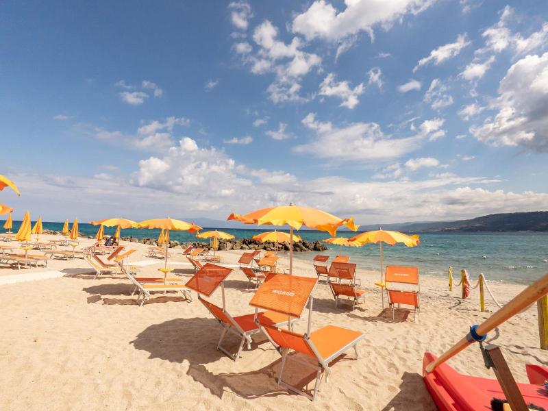 Hotel Baia Di Trainiti image