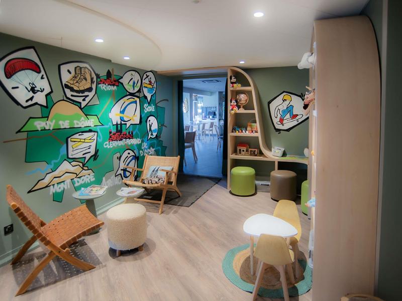Ibis Styles Clermont-Ferrand Le Brézet Airport image