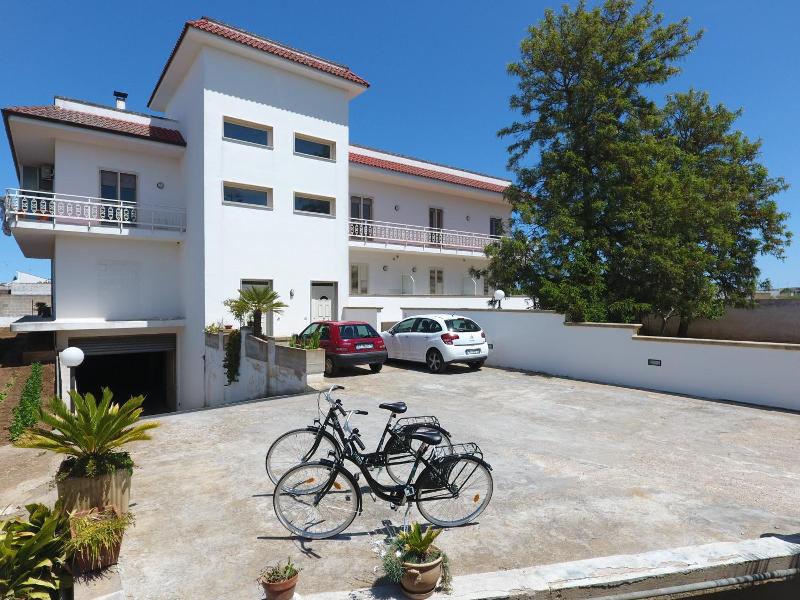 Villa Teresa image