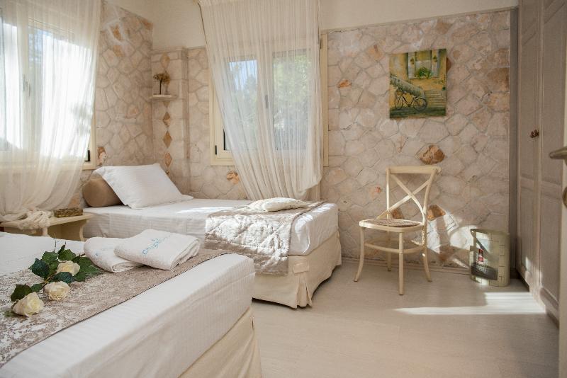 Bed room