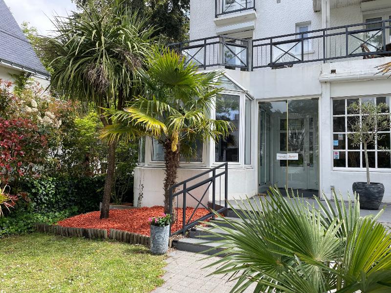 Adonis cottage la baule image