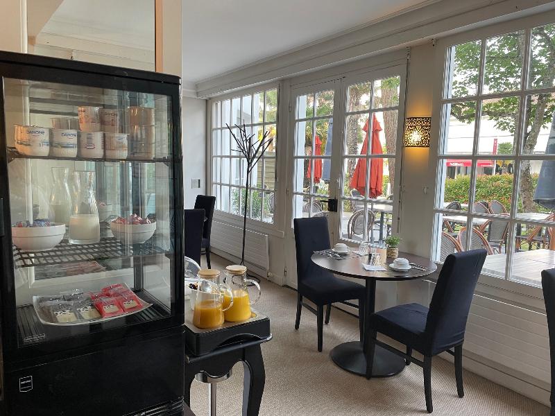 Adonis cottage la baule image