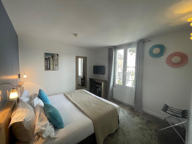 Adonis cottage la baule image