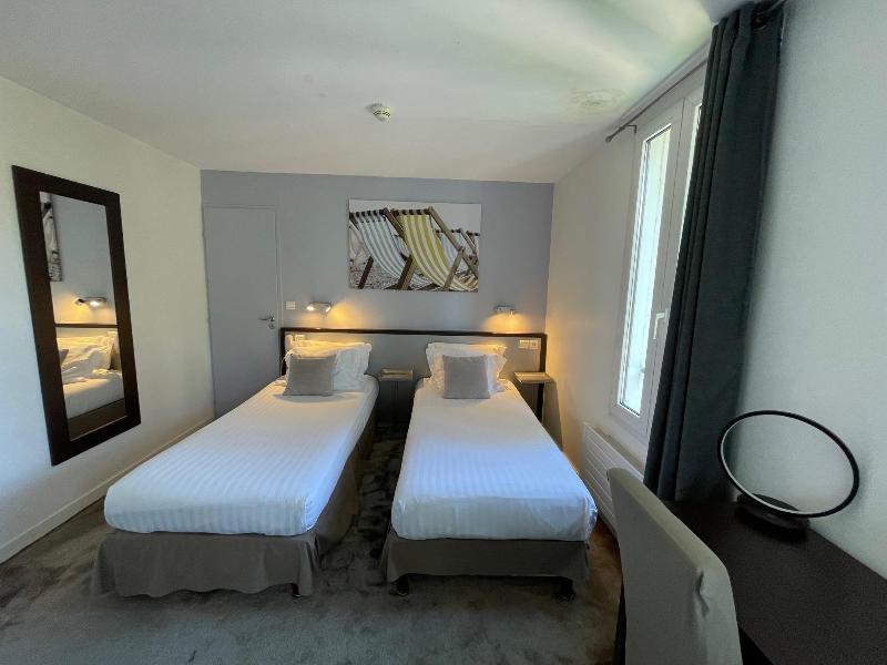 Adonis cottage la baule image