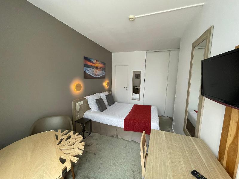 Adonis cottage la baule image