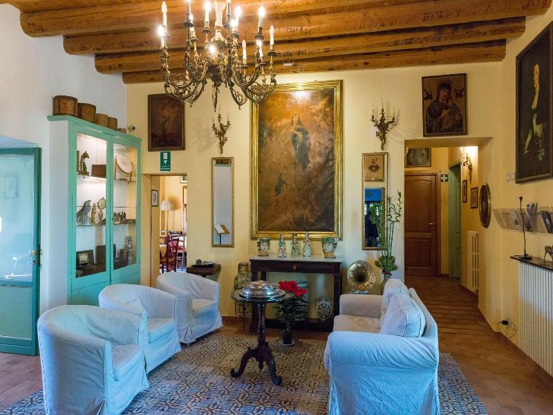 Villa Trigona image