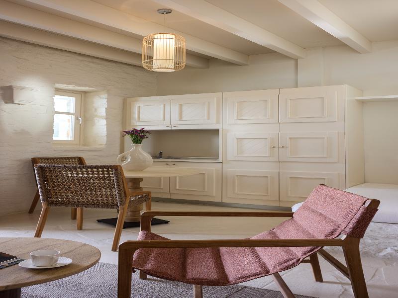 Porto Kea Suites image