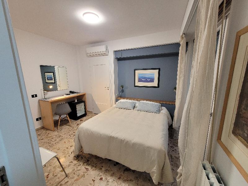 Mare Nostrum Petit Hotel image