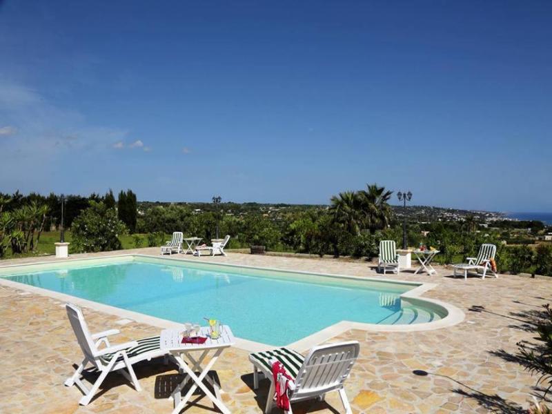 Li Fani Perla Del Salento image