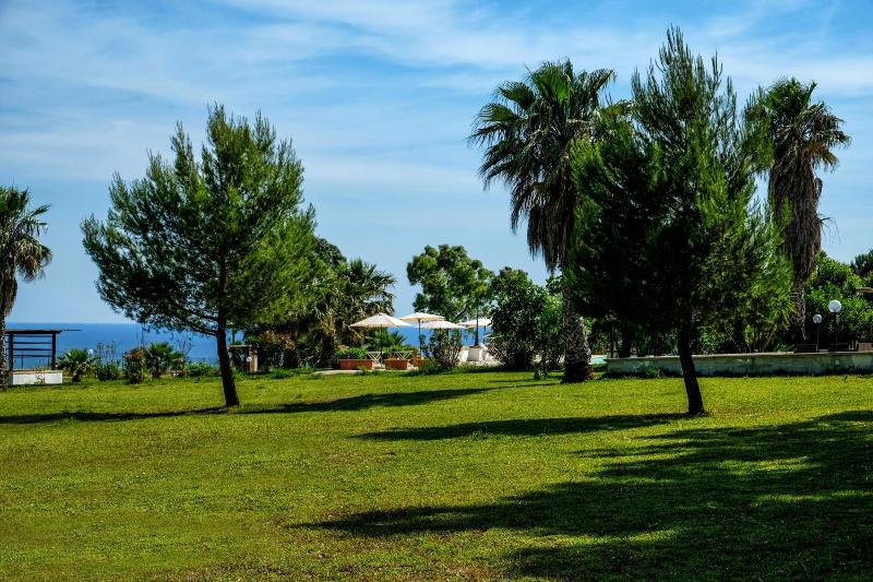 Li Fani Perla Del Salento image