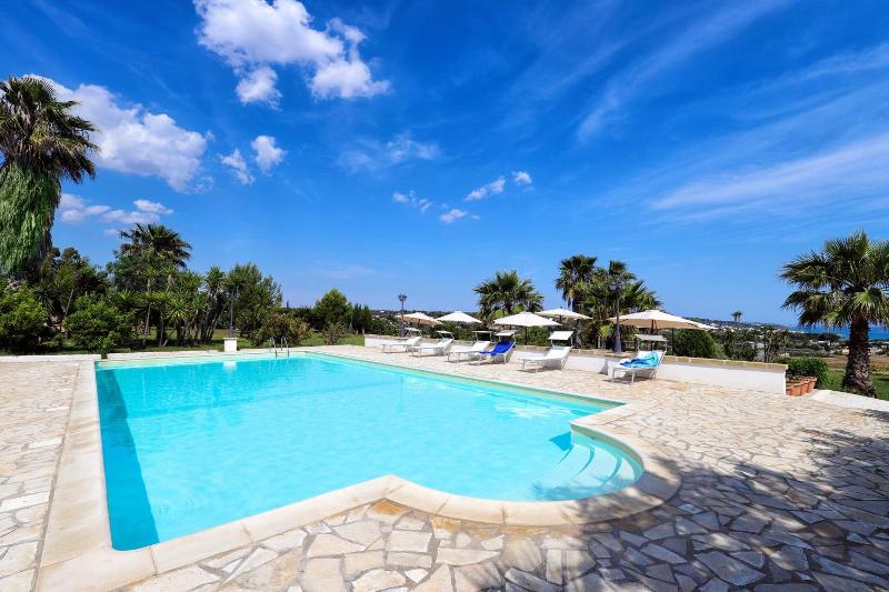 Li Fani Perla Del Salento image