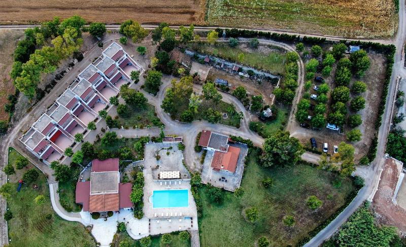 Li Fani Perla Del Salento image