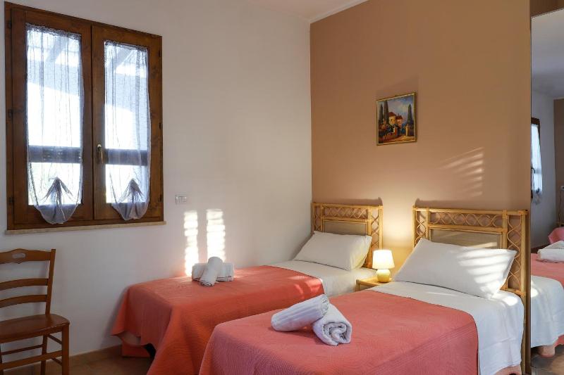 Li Fani Perla Del Salento image