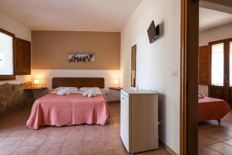 Li Fani Perla Del Salento image