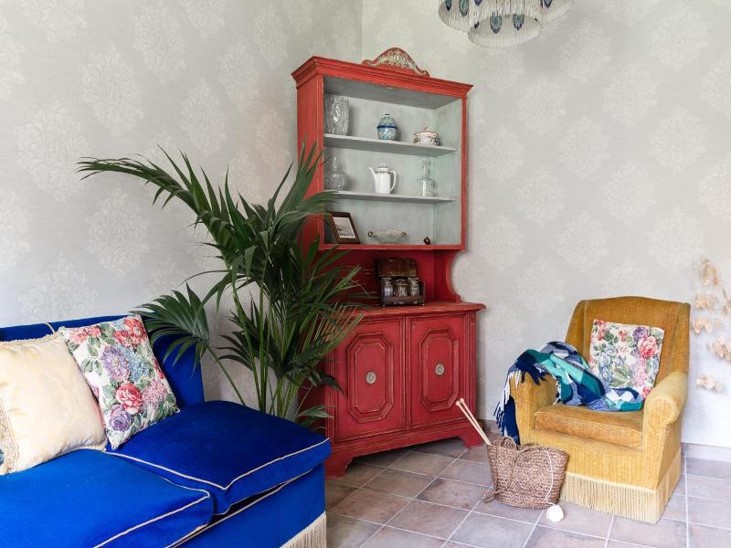 Vignola Apartments image