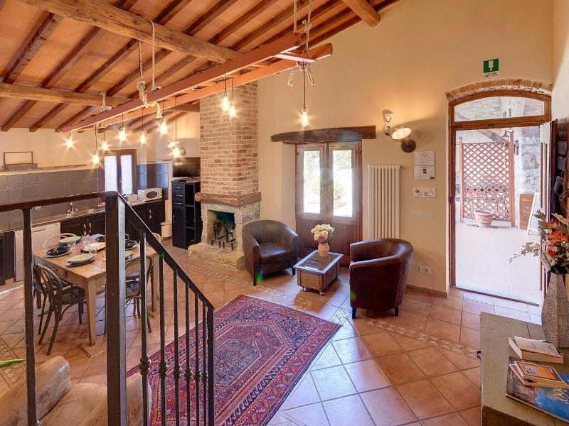 Vignola Apartments image