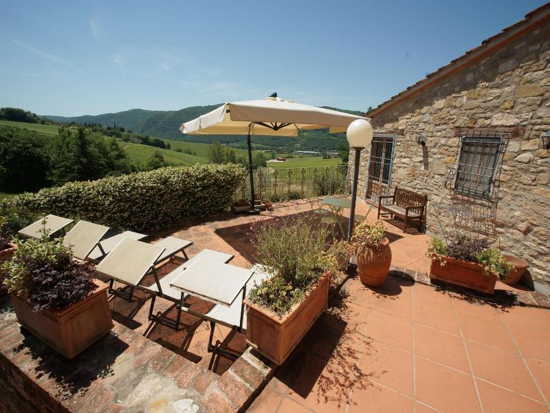 Vignola Apartments image