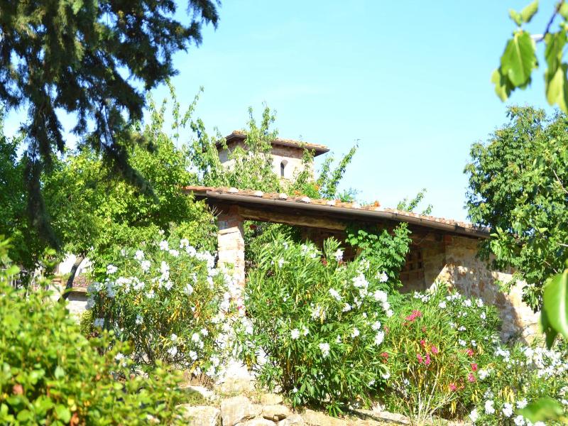 Vignola Apartments image