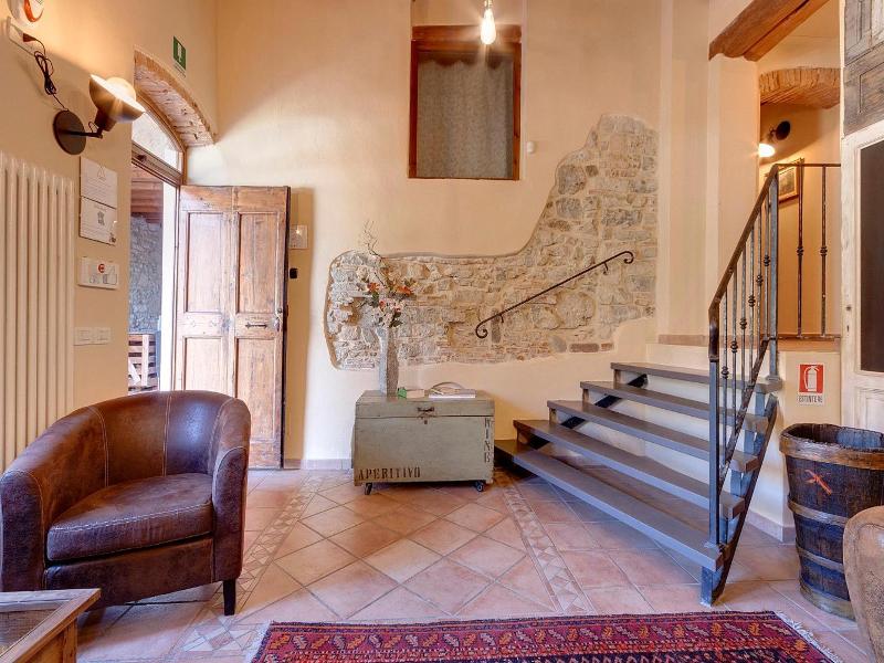 Vignola Apartments image