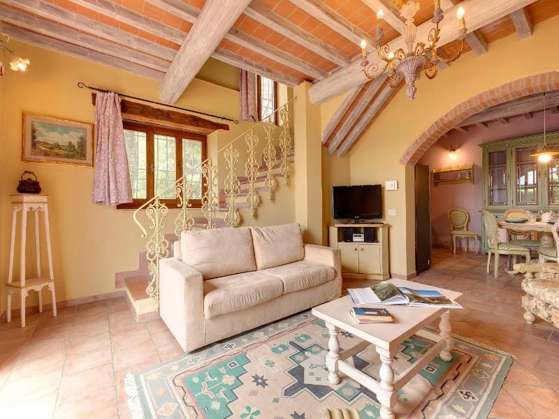 Vignola Apartments image