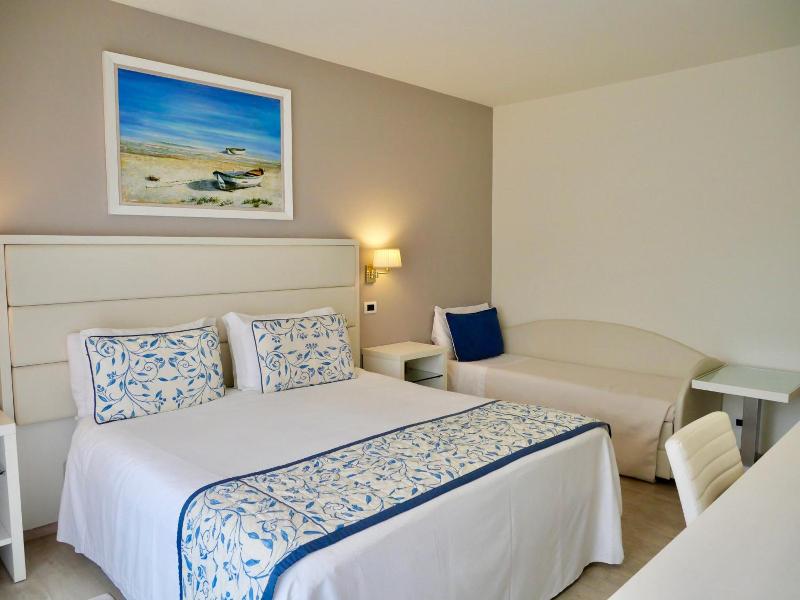 Hotel Eden image