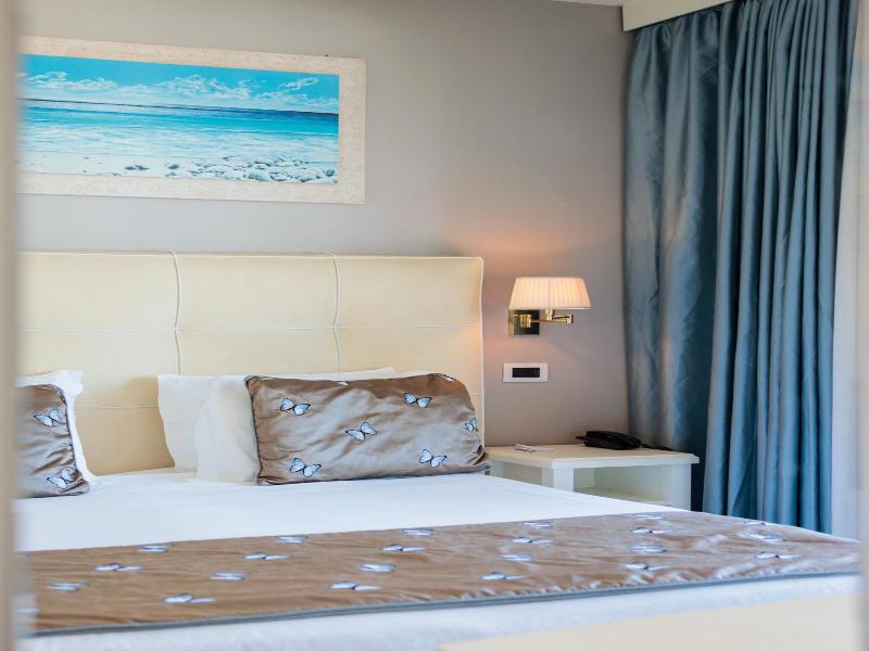 Hotel Eden image