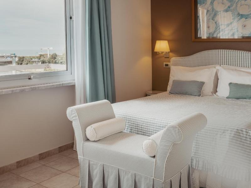 Hotel Eden image