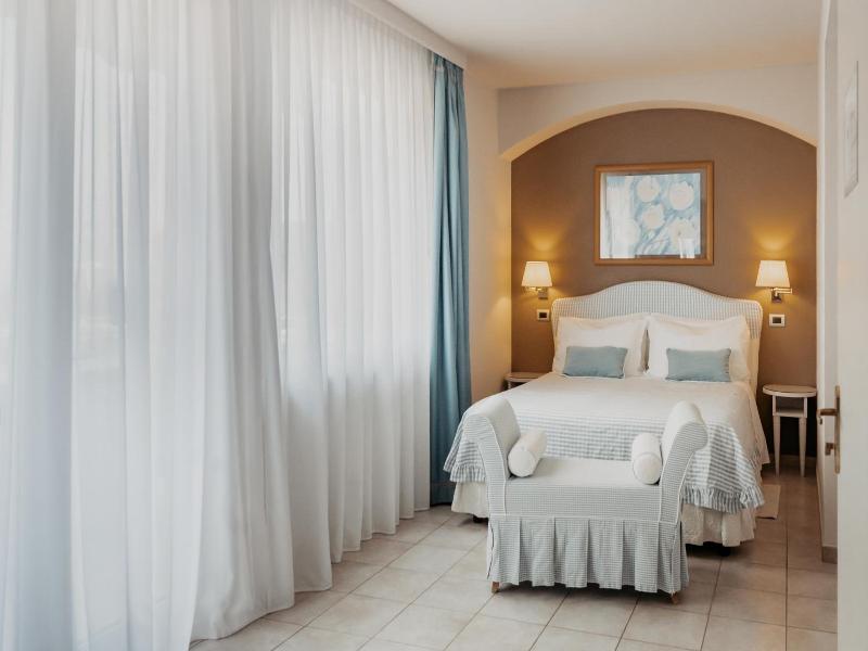 Hotel Eden image