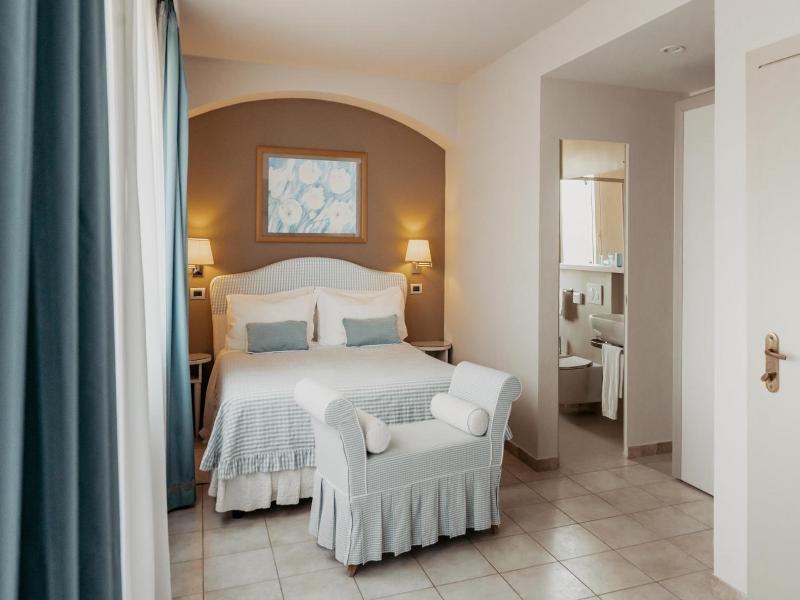 Hotel Eden image