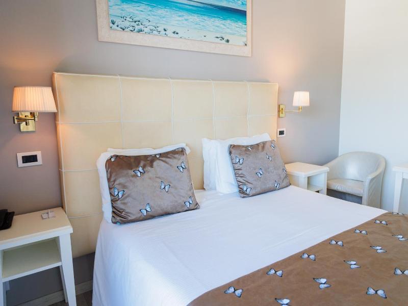 Hotel Eden image
