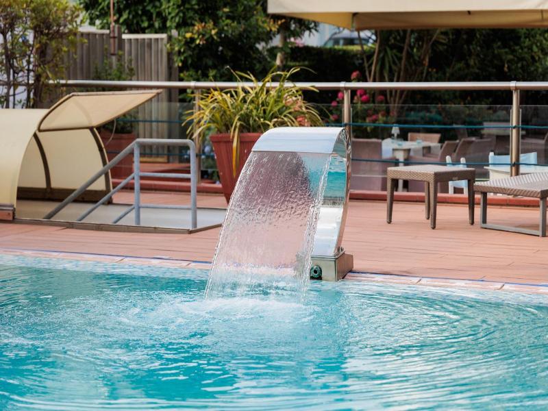 Hotel Eden image