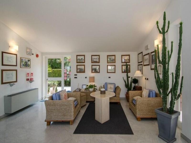 Hotel Eden image