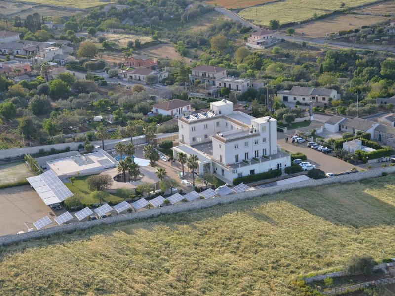 Pietre Nere Resort image