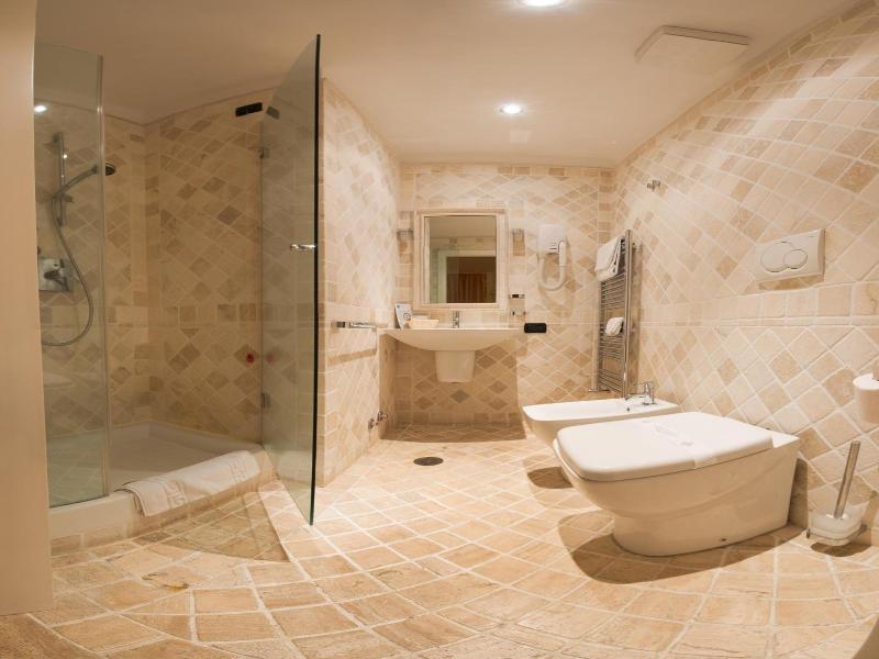 La Locanda Del Pontefice image