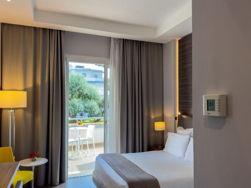 Hotel Marad image